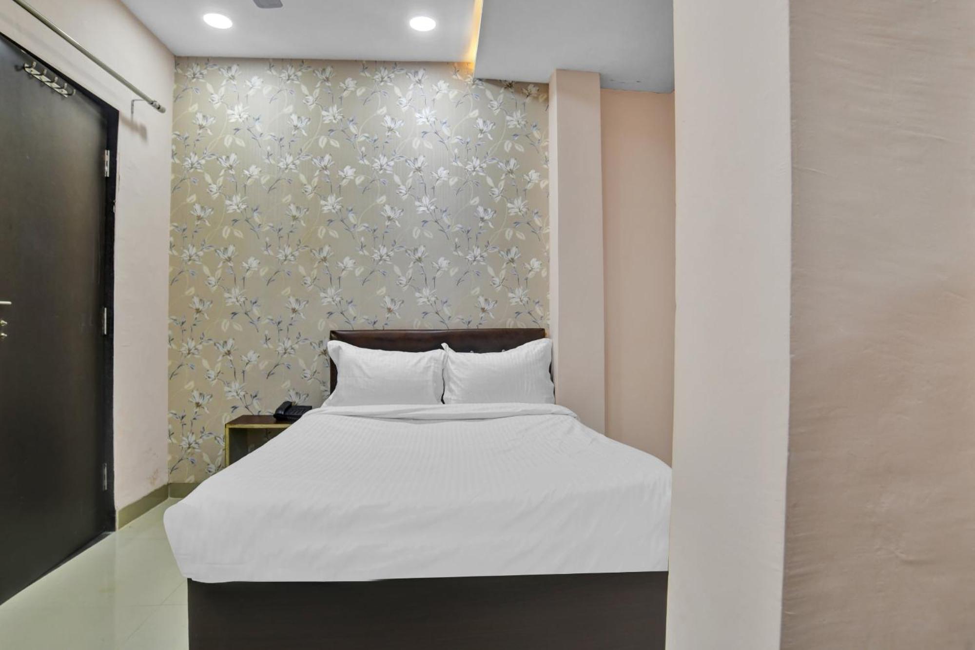 Hotel O Sai Sahara Indore Esterno foto
