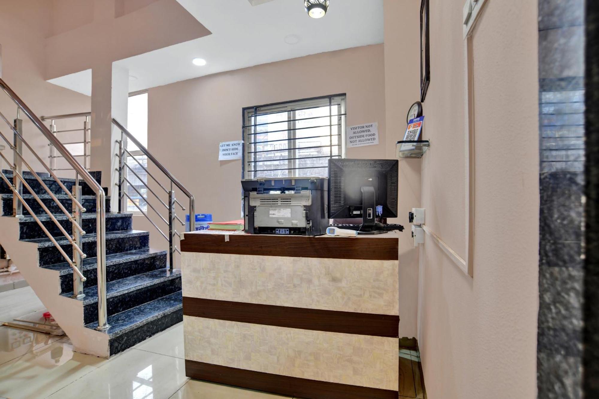 Hotel O Sai Sahara Indore Esterno foto