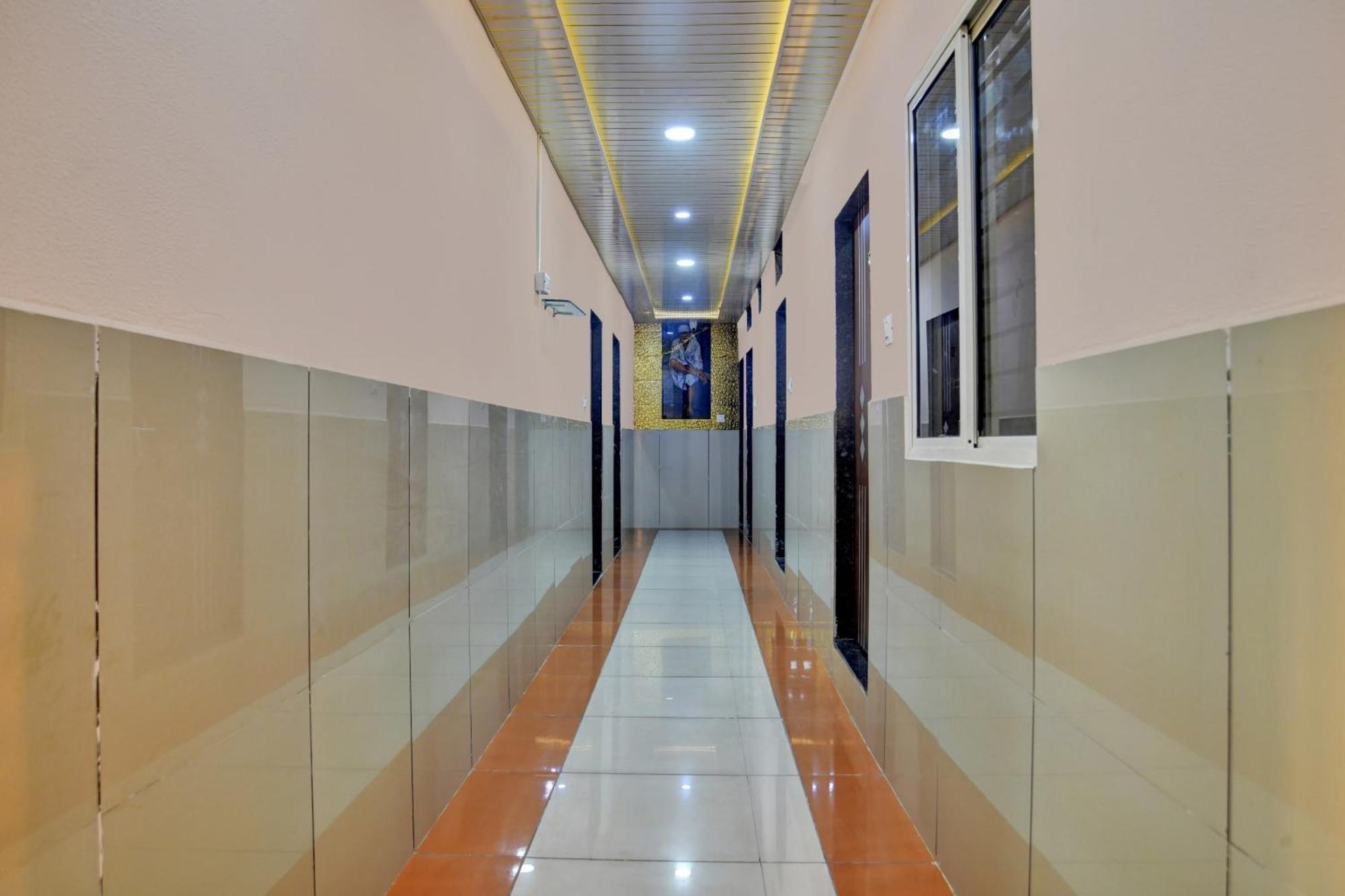 Hotel O Sai Sahara Indore Esterno foto