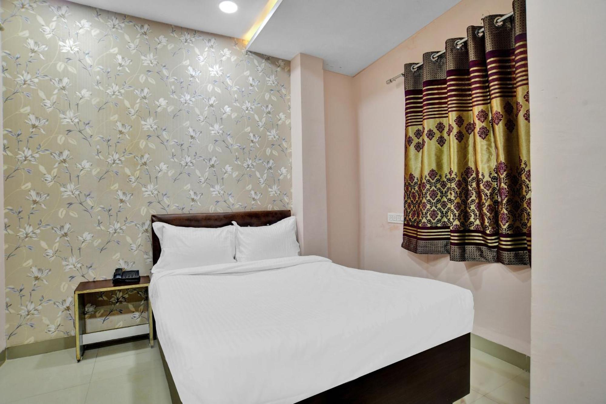 Hotel O Sai Sahara Indore Esterno foto
